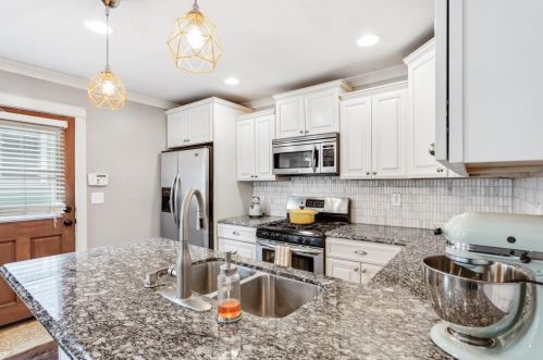 1109 Eden Ave, Atlanta GA  30316-2506 exterior