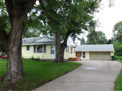 5318 Idaho Ave, Minneapolis, MN 55428-3921