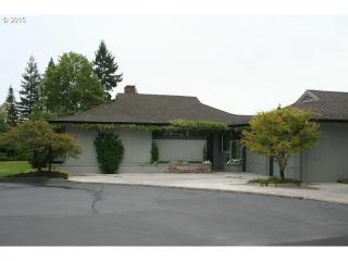 7382 Eastmoor Ter, Portland, OR 97225-1530