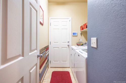 25057 Canal Pl, Aurora CO 80018-1627 exterior