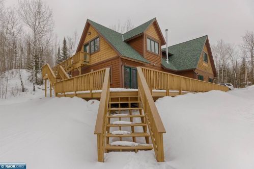 2333 Paradise Point Rd, Cook, MN 55723-8714