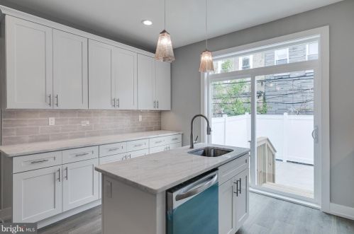 1719 27 St, Philadelphia PA 19121-2824 exterior