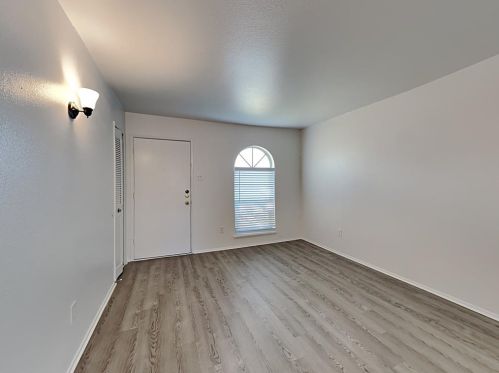 3946 Cambridge Dr, Garland TX  75043-2420 exterior