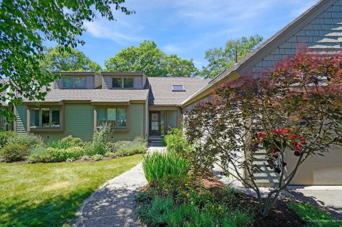 65 Jameson Point Rd, Rockland, ME 04841-2547