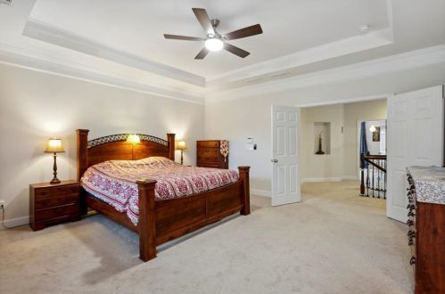 5568 High Point Rd, Atlanta GA  30342-5039 exterior