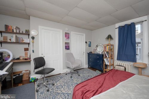 113 Walnut St, Lancaster PA  17602-2451 exterior