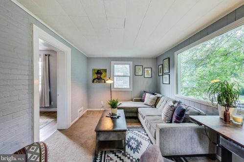 9227 Mintwood St, Silver Spring MD 20901-3523 exterior