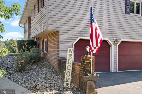 2714 Ritner Hwy, Carlisle PA  17015-9428 exterior