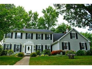 2305 Chriswood Rd, Toledo, OH 43617-1257