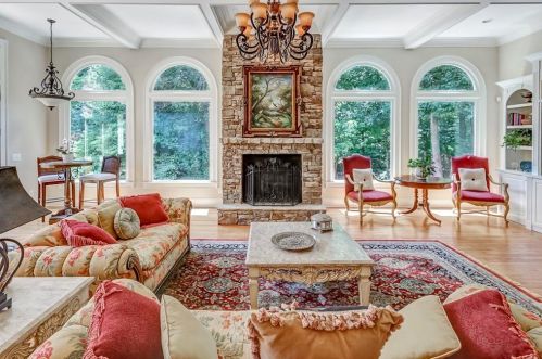 1750 High Trl, Atlanta GA  30339-5617 exterior