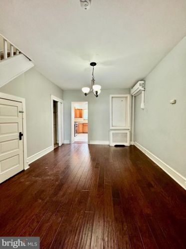 129 Levering St, Philadelphia, PA 19127-1413