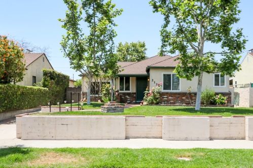 2133 Brighton St, Burbank, CA 91504-3315