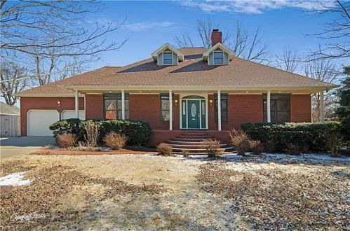 1603 28th Pl, Rogers, AR 72758-1385