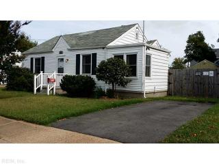 626 Gladstone Rd, Norfolk VA  23505-3626 exterior