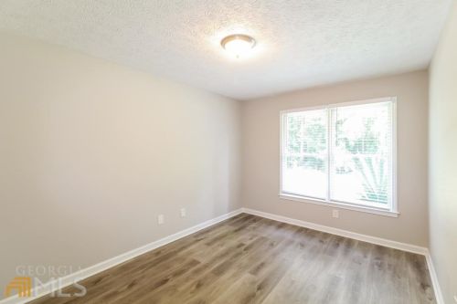 191 Cowan Rd, Conyers GA  30094-4101 exterior