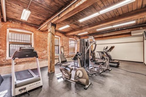 145 Canal St, Huntington CT  06484-8100 exterior