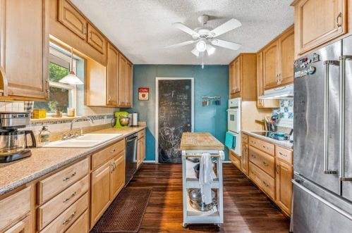 6424 Trl Lk Dr, Fort Worth TX  76133-1247 exterior