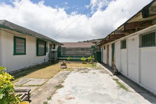 1606 9 Ave, Honolulu HI  96816-2170 exterior
