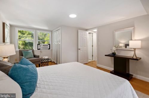 8404 Houston St, Silver Spring MD 20910-4545 exterior