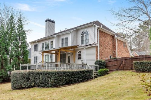 724 Vinings Estates Dr, Mableton GA  30126-5927 exterior