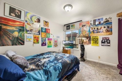 27447 Ponderosa Ct, Hayward CA  94545-4128 exterior