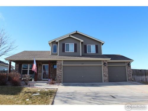 625 Pioneer Dr, Milliken, CO 80543-3145