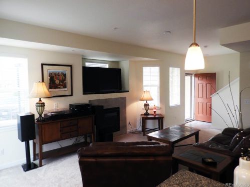 12876 Jasmine St, Denver, CO 80602-7064