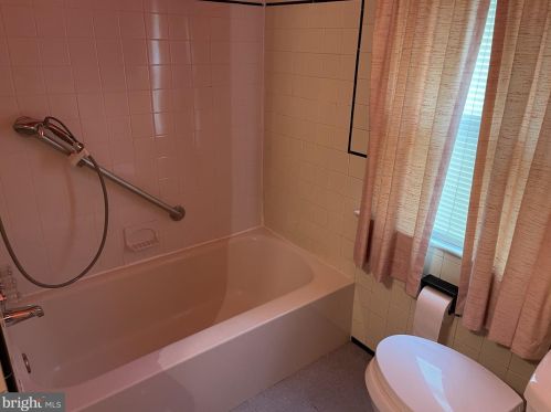 233 University Blvd, Silver Spring MD 20901-1944 exterior