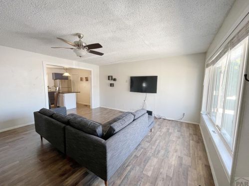 1803 Midlothian Rd, Pueblo, CO 81001-1650