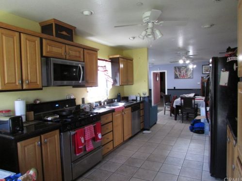 1653 Palmyrita Ave, Riverside CA  92507-1708 exterior