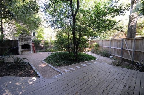 2908 Beanna St, Austin TX  78705-3208 exterior