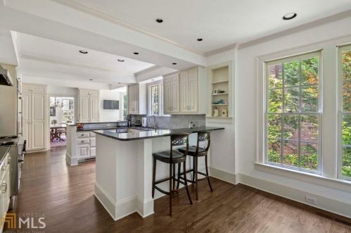 150 Beverly Rd, Atlanta GA  30309-2656 exterior