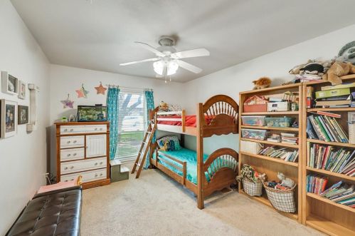 2614 Timberleaf Dr, Carrollton TX 75006-2040 exterior