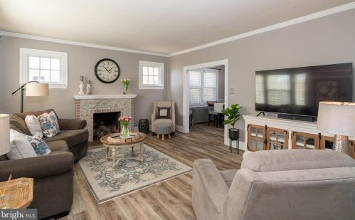 860 Fountain Ave, Lancaster PA  17601-4533 exterior