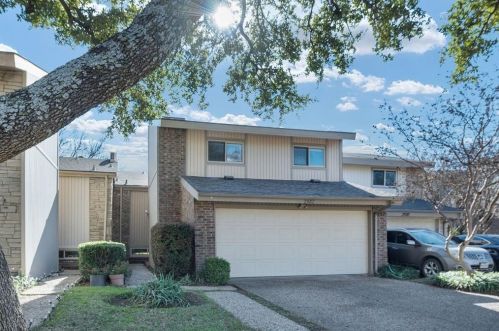 2932 Woodcroft Cir, Carrollton, TX 75006-4762