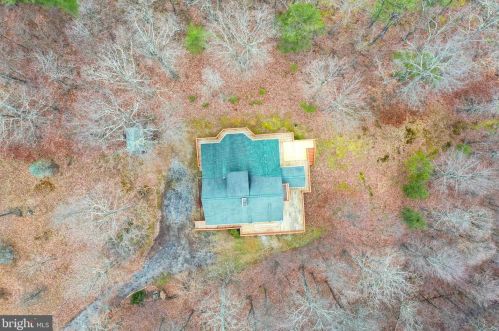 204 Quiet Place Ln, Berkeley Springs WV  25411-6633 exterior