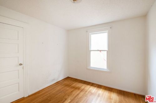 734 Adams St, Glendale CA 91206-2502 exterior