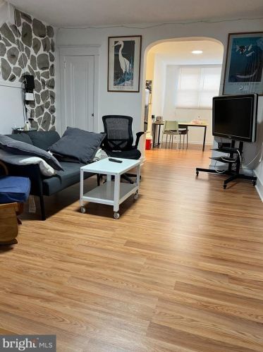 1459 Lardner St, Philadelphia, PA 19149-3224