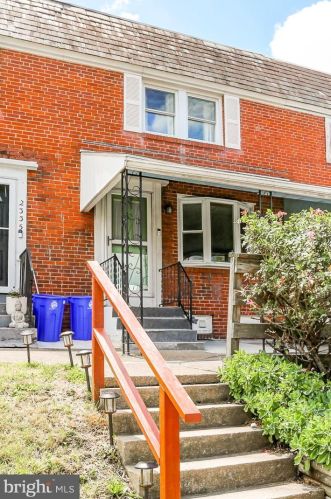 2333 Kensington St, Harrisburg, PA 17104-2016