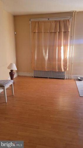 615 61 St, Philadelphia PA 19142-3514 exterior