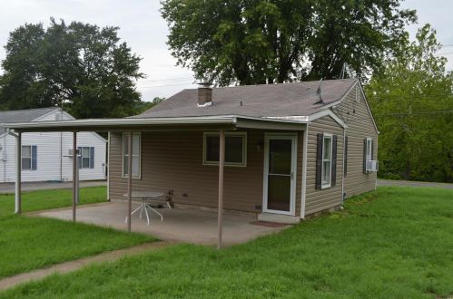 1483 Veterans Dr, Valles Mines, MO 63020-2817