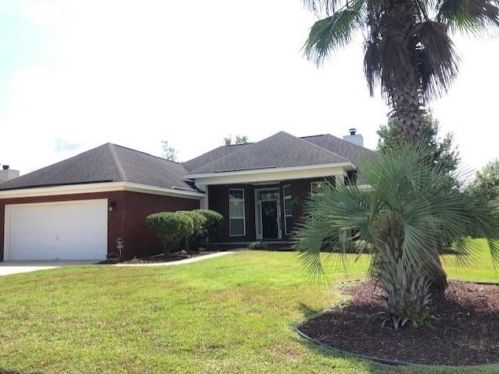 94 Nelson Dr, Richmond Hill, GA 31324-3681