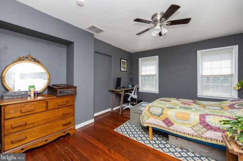 84 Emerald St, Camden NJ  08108-1354 exterior