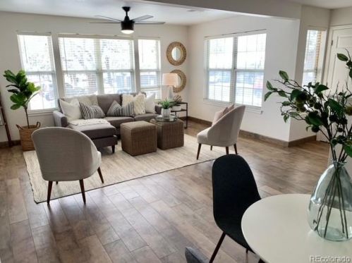 6711 Ivy Way, Englewood, CO 80112-1059