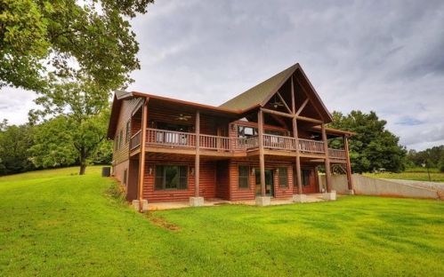 71 Devils Den Rd, Epworth, GA 30541-3316