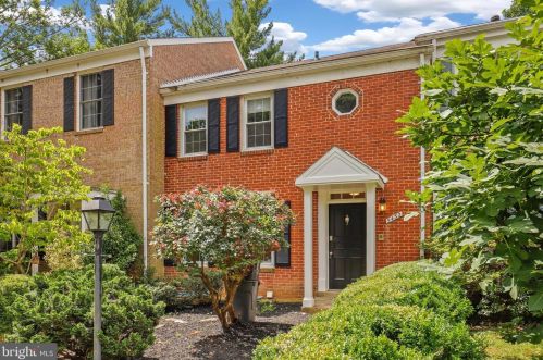 5432 Calstock Ct, Springfield, VA 22015-1927