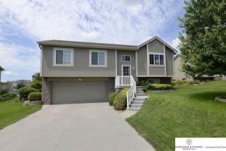 1708 Southview Dr, Omaha, NE 68046-4266