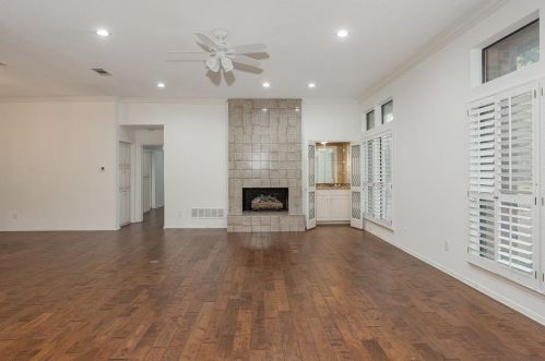 4920 Riv Bnd Dr, Fort Worth TX  76109 exterior