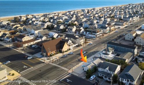 1800 Grand Central Ave, Lavallette NJ  08735-2130 exterior