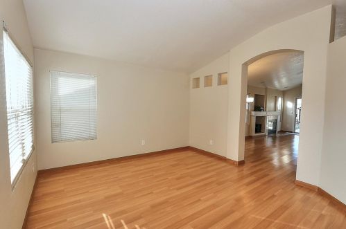 8851 Silverberry Ave, Elk Grove, CA 95624-1212